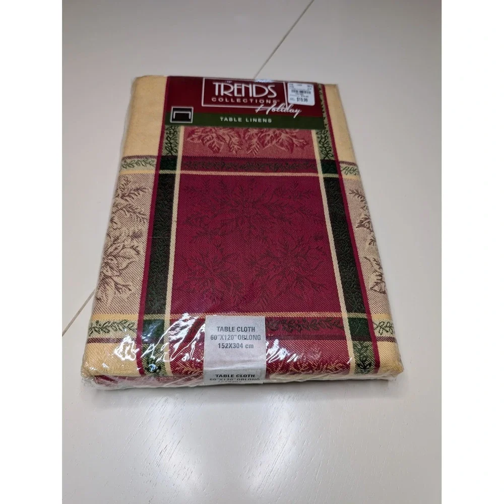 Trends Collections Tablecloth 60x120 Burgundy‎ Poinsettia Oblong Holiday Cotton